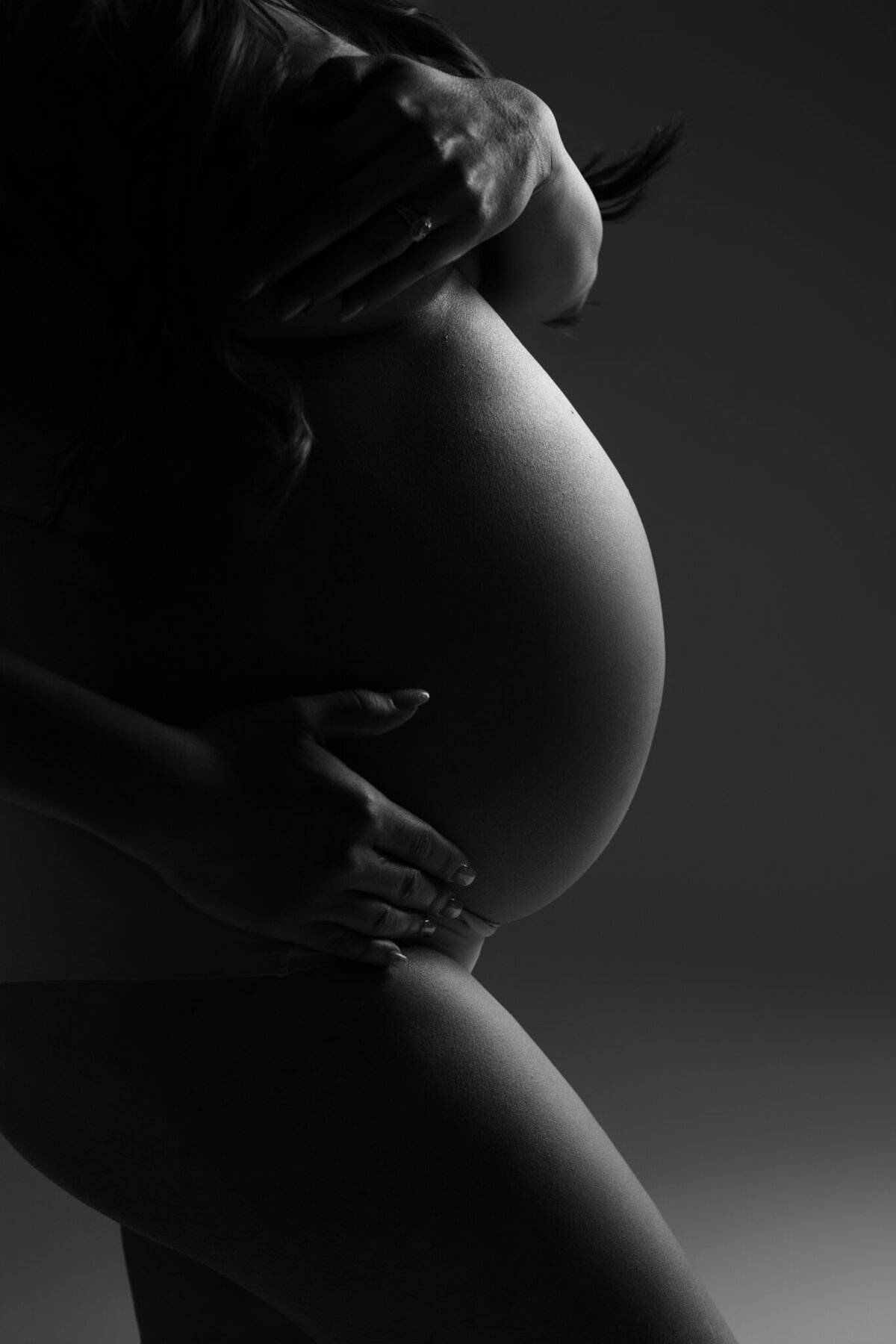 NW Arkansas maternity photoshoot, Fayetteville AR maternity photography, maternity portraits near me