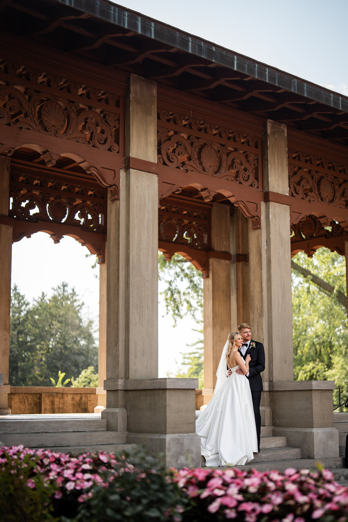 12-Editors-Favorites-Armor-house-lake-forest-wedding-50 mm
