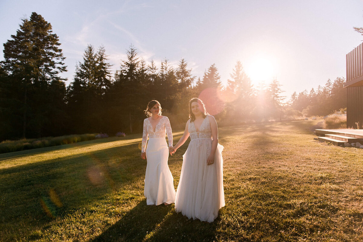 Couple at Saltwater Farm Wedding
