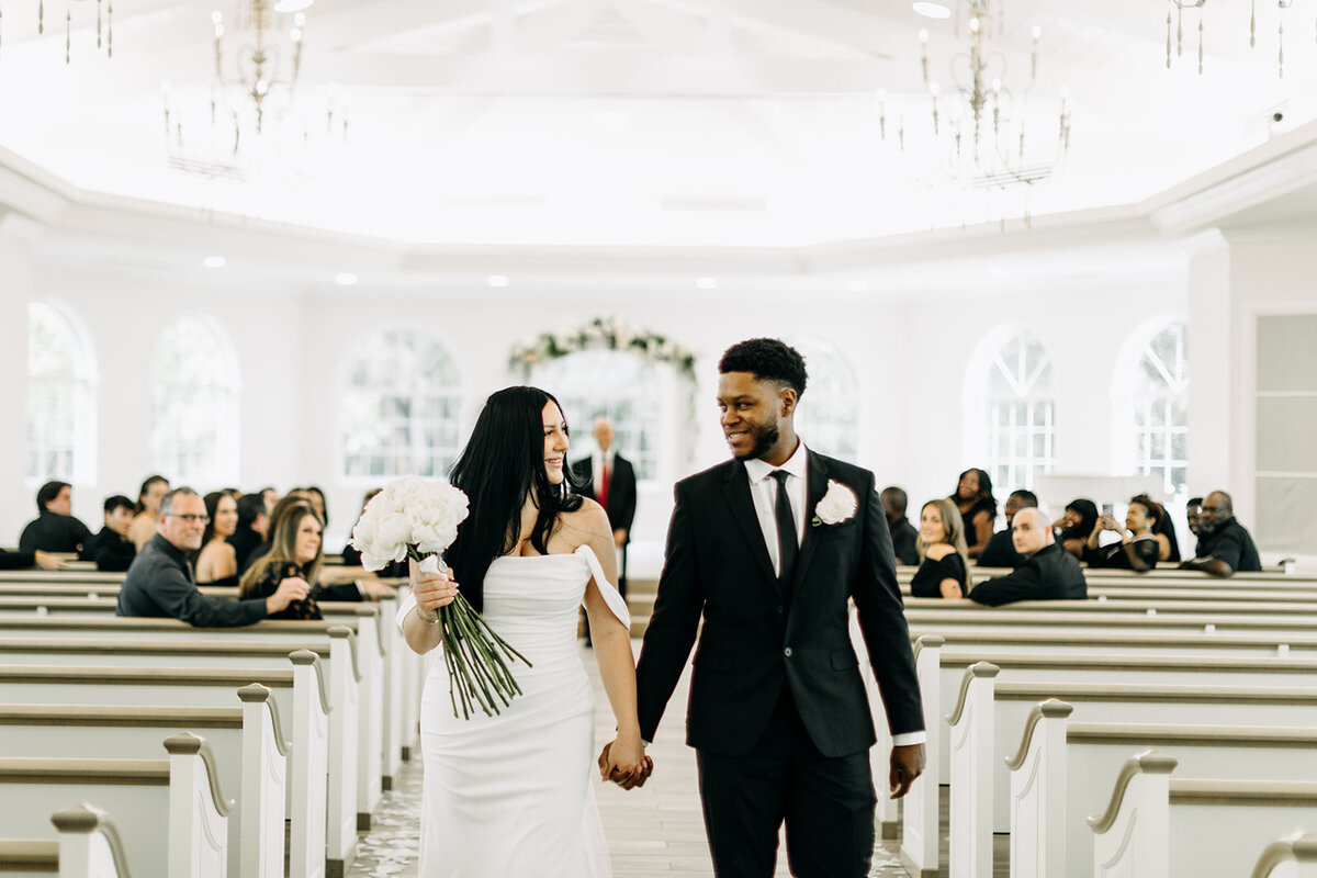 amber-mcwhorter-harborside-chapel-florida-elopement-chantilly-chic-celebrations-12
