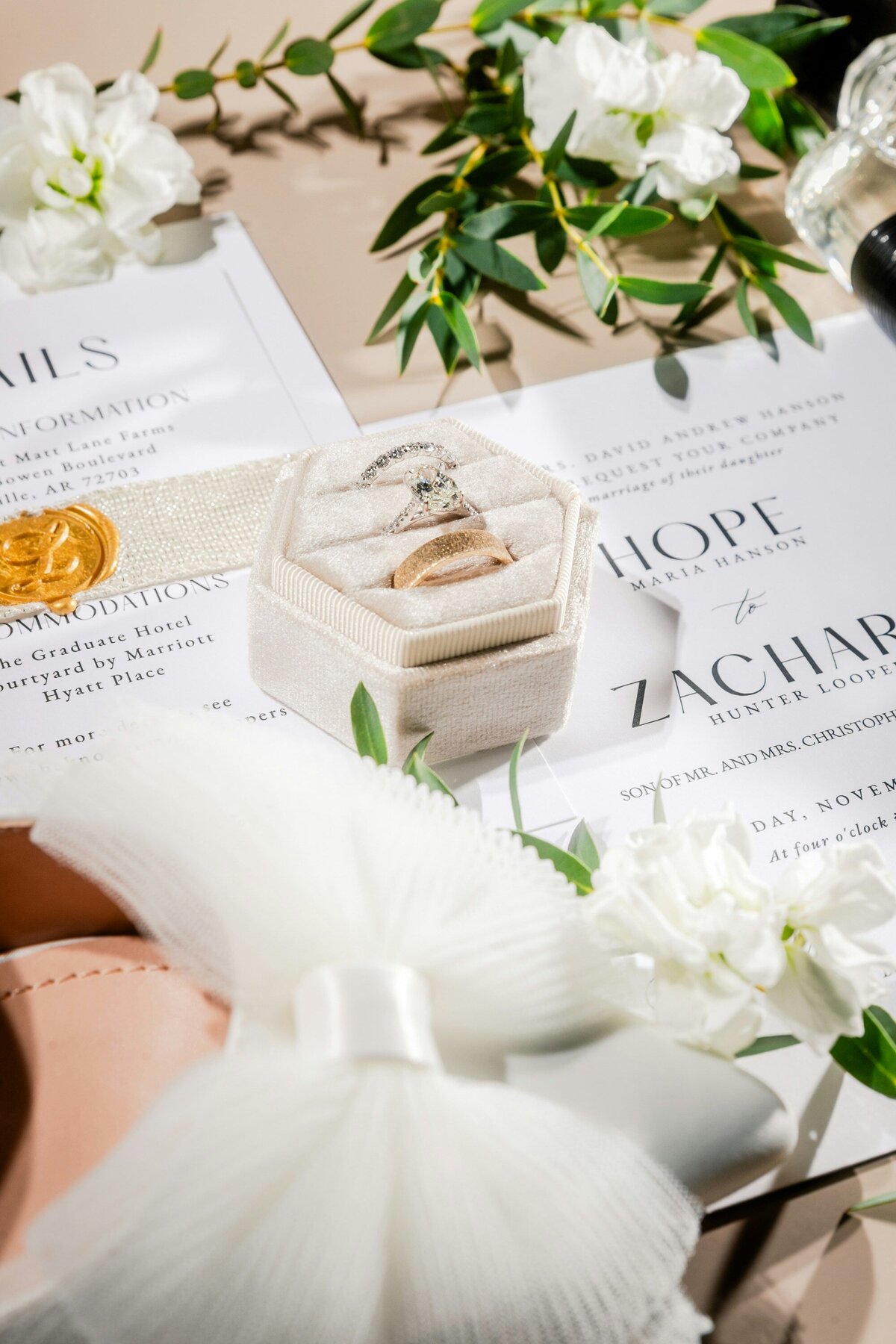 kari-bjorn-photography-FnfmL88r_m8-unsplash
