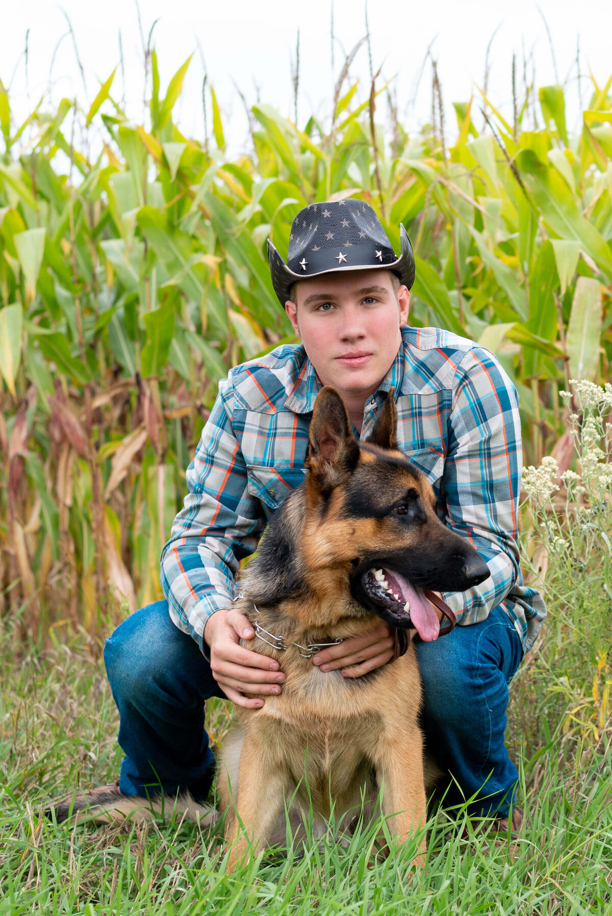 senior-portrait-cowboy-hat-dog