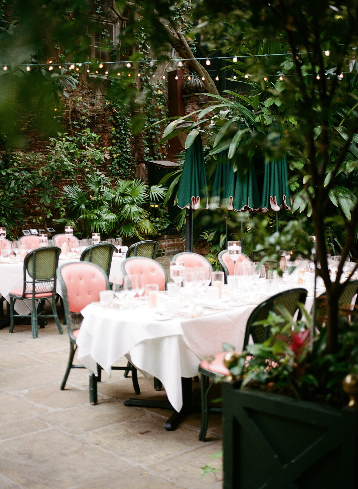 Sarah + George - Rehearsal Dinner Welcome Party at Brennen's New Orleans - Luxury Event Planner - Michelle Norwood Events4