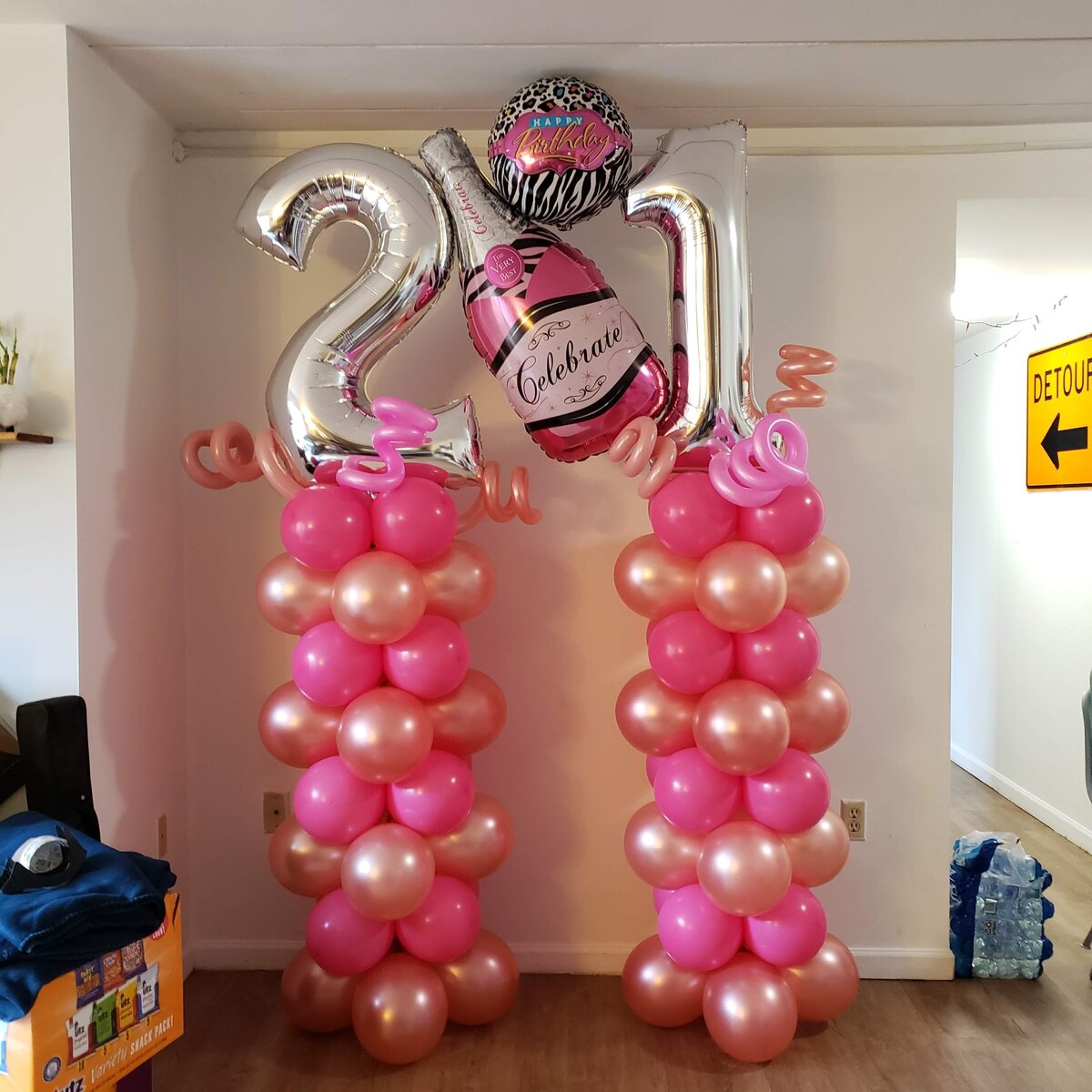 21 Balloon Column Display