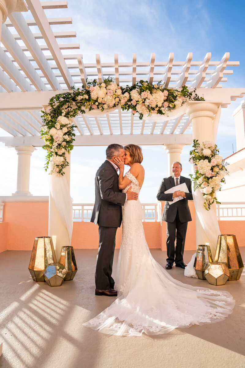 maddness-photo-hyatt-clearwater-beach-elopement-chantilly-chic-celebrations-4