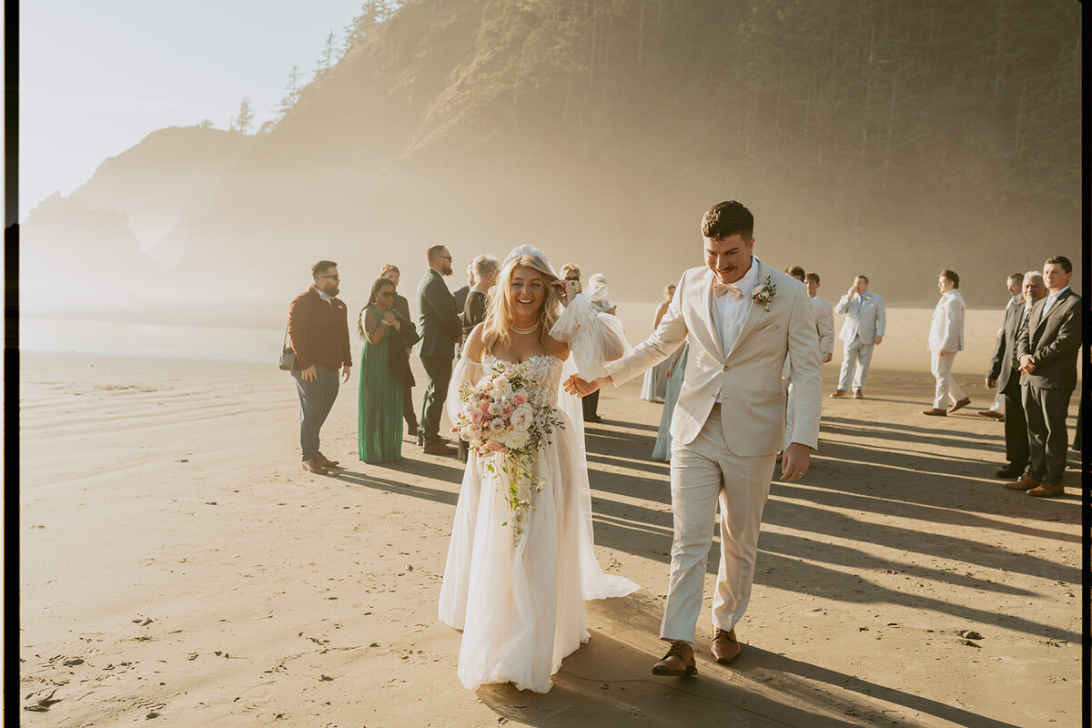 Emily-Noelle-Photo-Wedding-Photos-Cannon-Beach-Oregon-02336