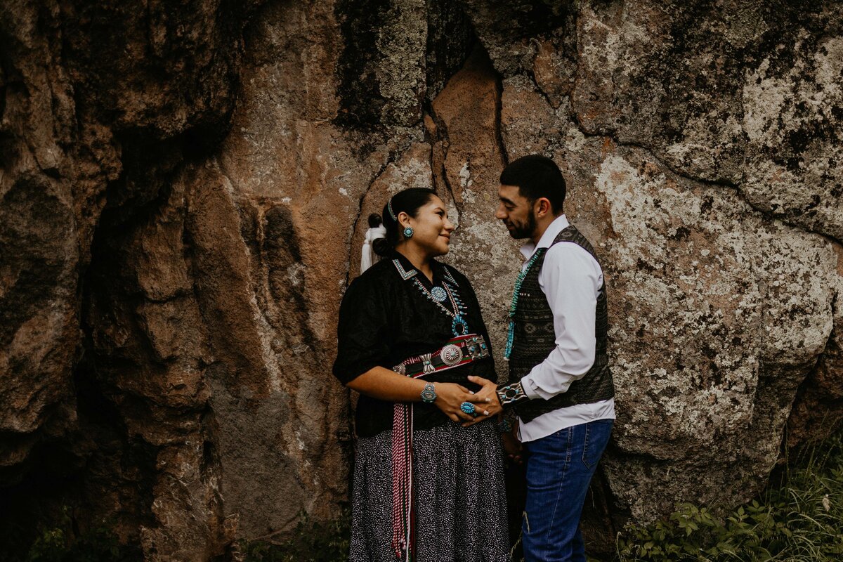 jemez-springs-new-mexico-maternity-photo-shoot-30