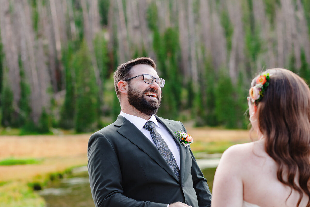 intimate-utah-elopement-couple-vows