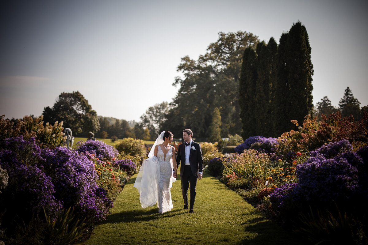 Dramatic wedding photos at a destination wedding in Vermont