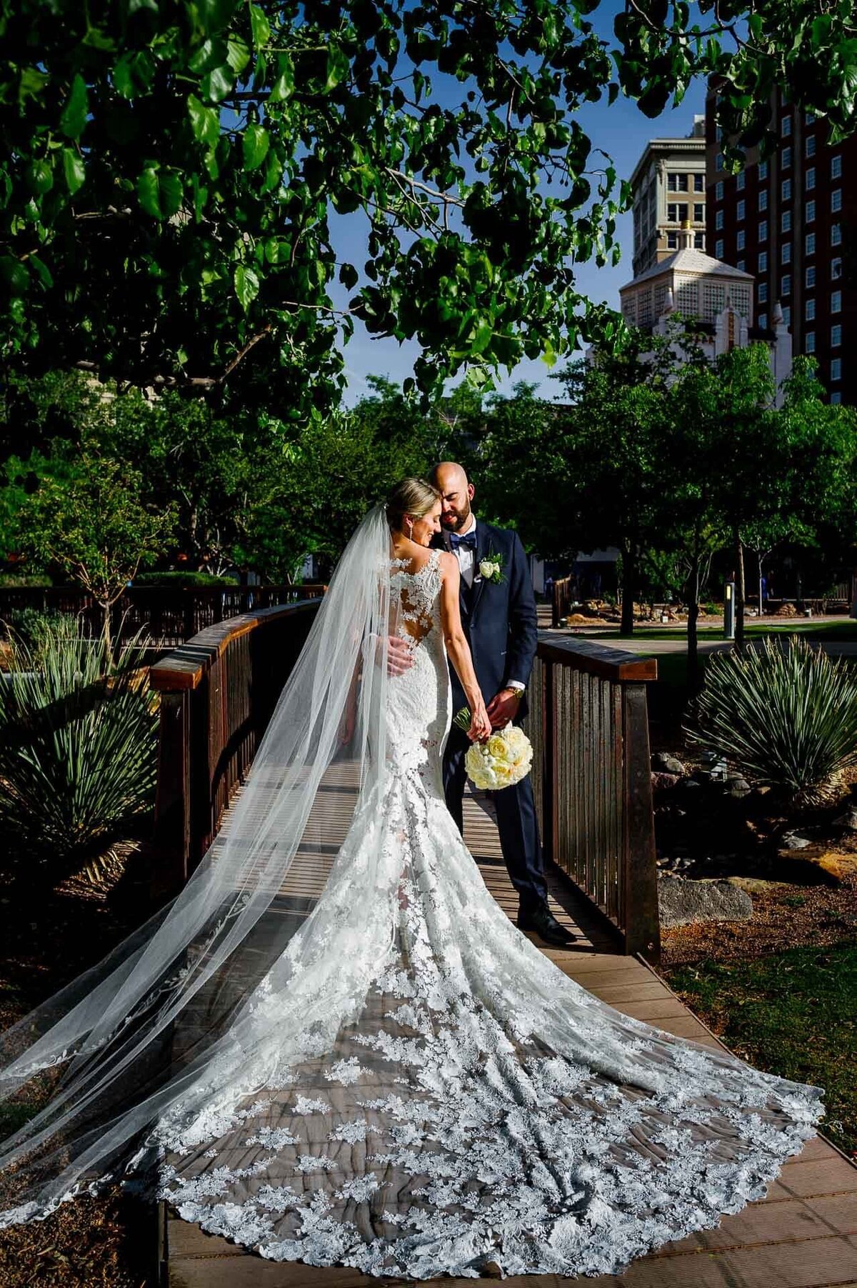 bride and groom at san jacinto plaza In el paso texas