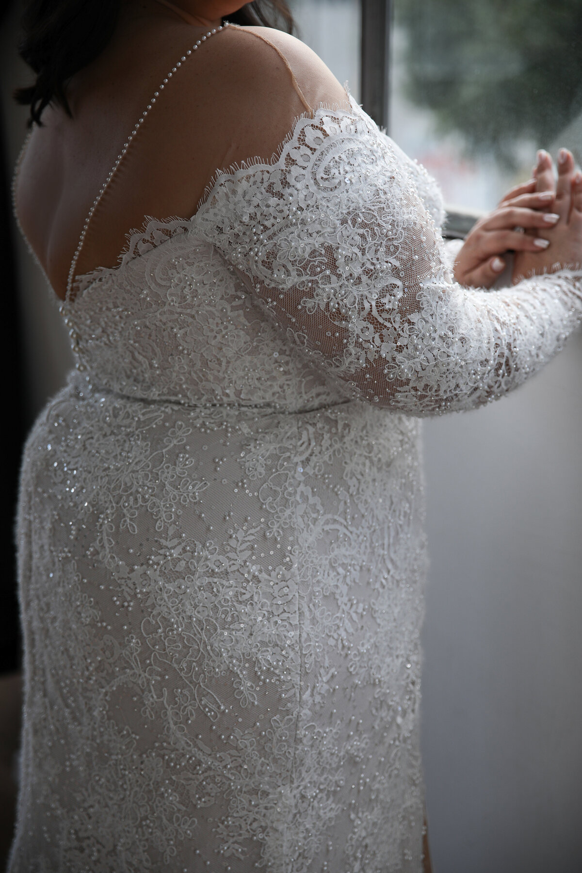 Lace Curvy Wedding Gown