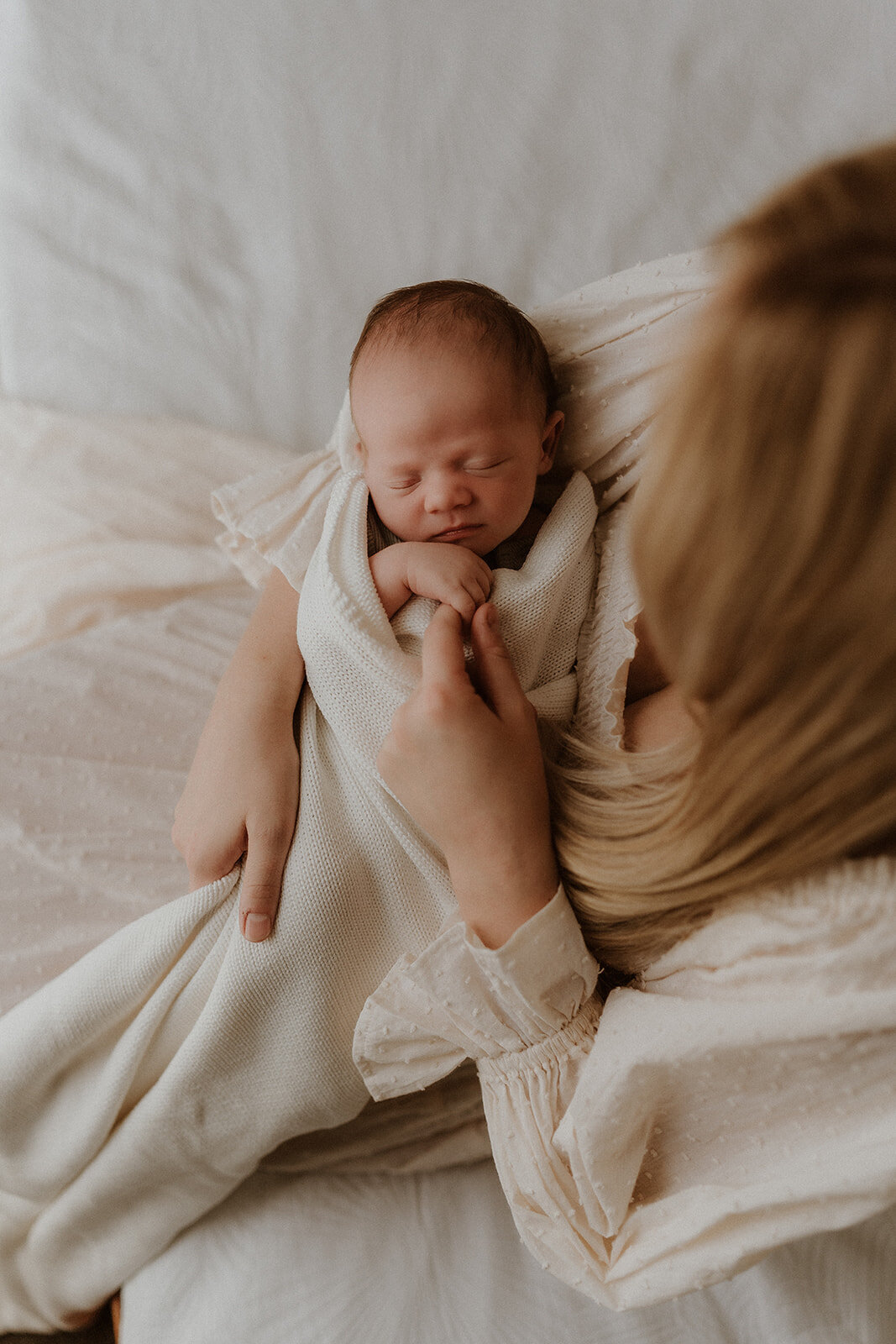 central-coast-newborn-baby-photos-willow-and-rose-2