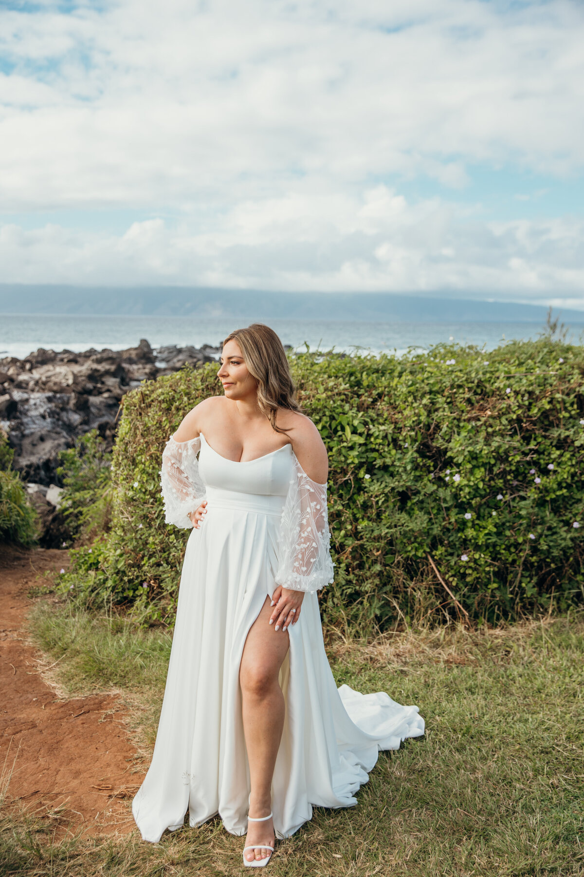 Maui Wedding Photographer captures bride wearing strapless dress