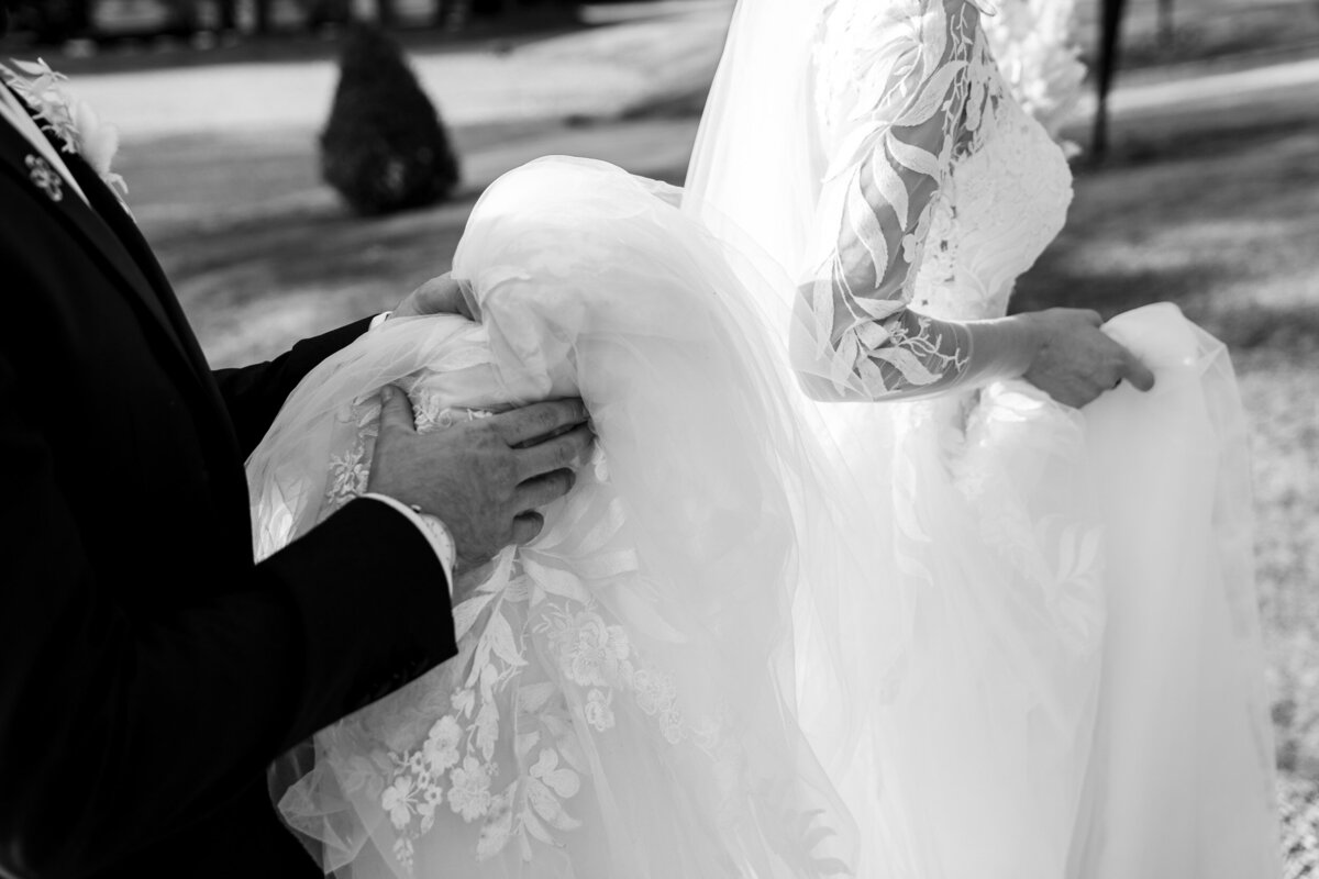 shustoke-barn-modern-styling-wedding-862