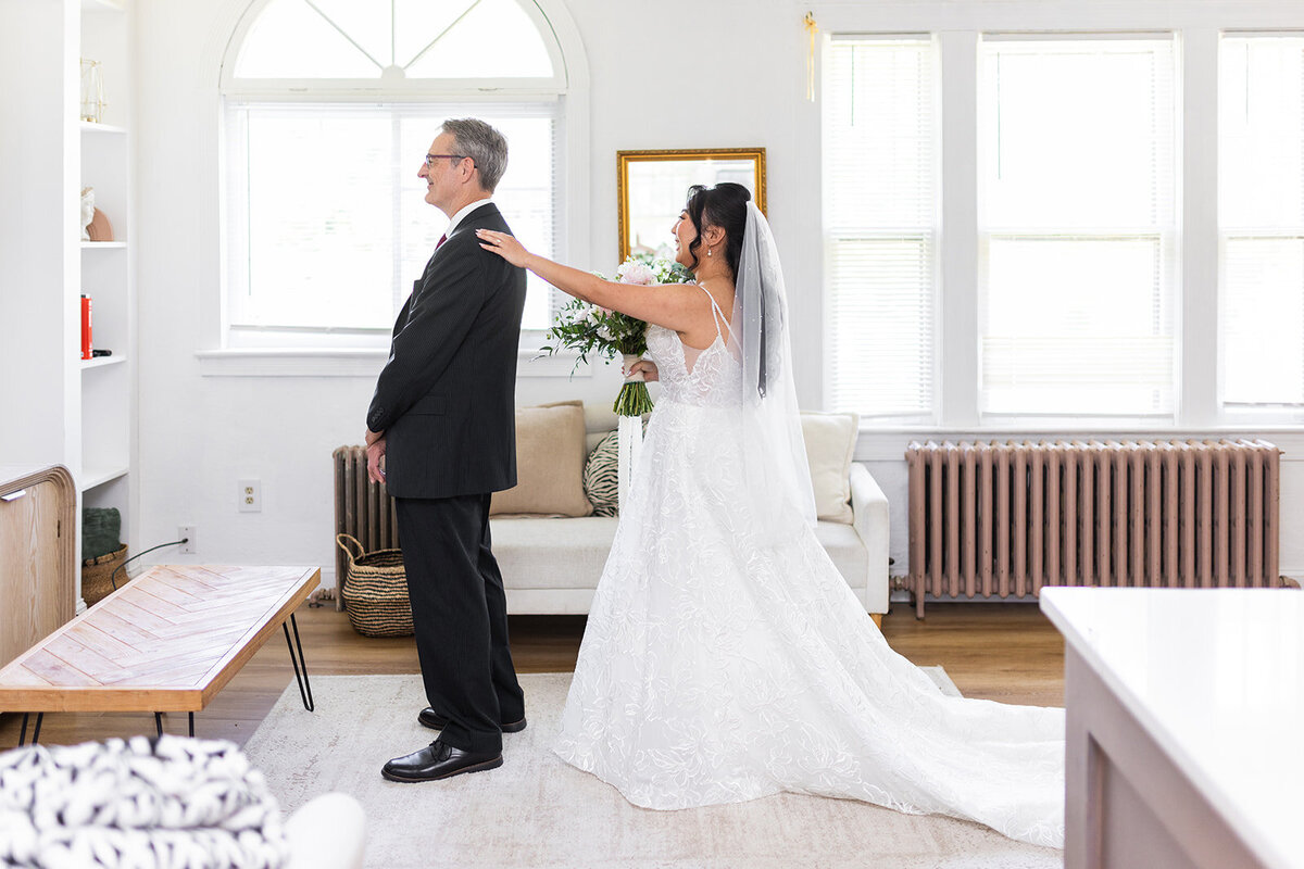 Kristen and Peter Wedding_Getting Ready-6555_websize