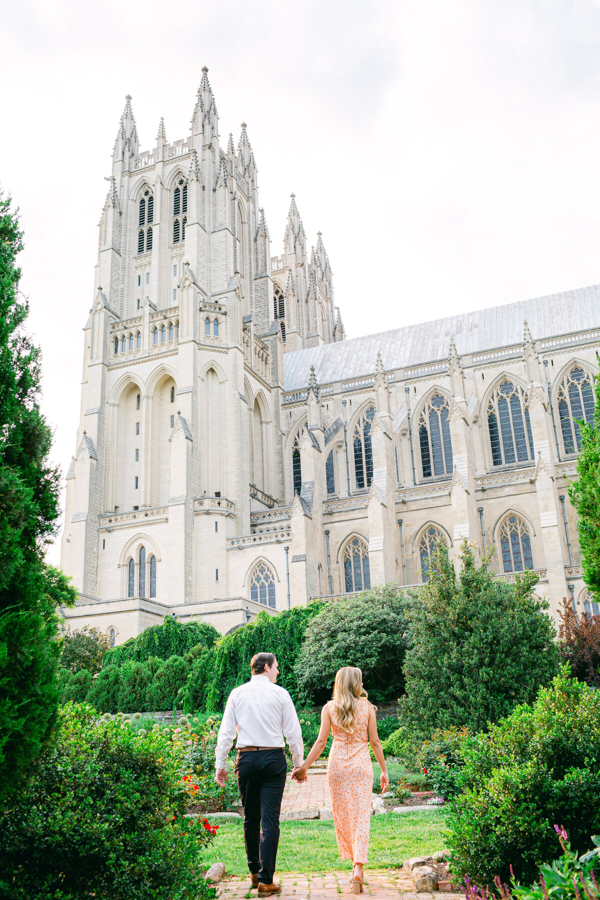 national cathedral dc engagement couple photo
