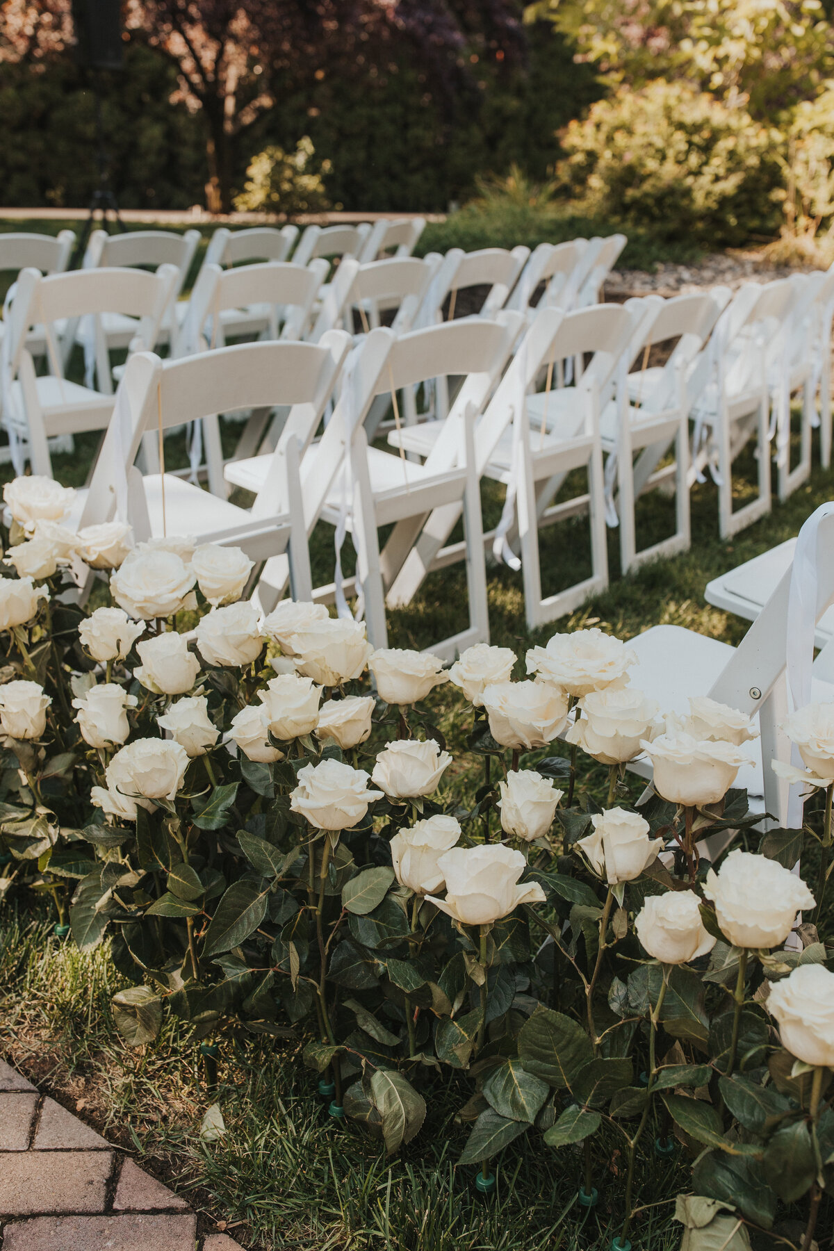 Aisle-Florals-Wedding-Photos