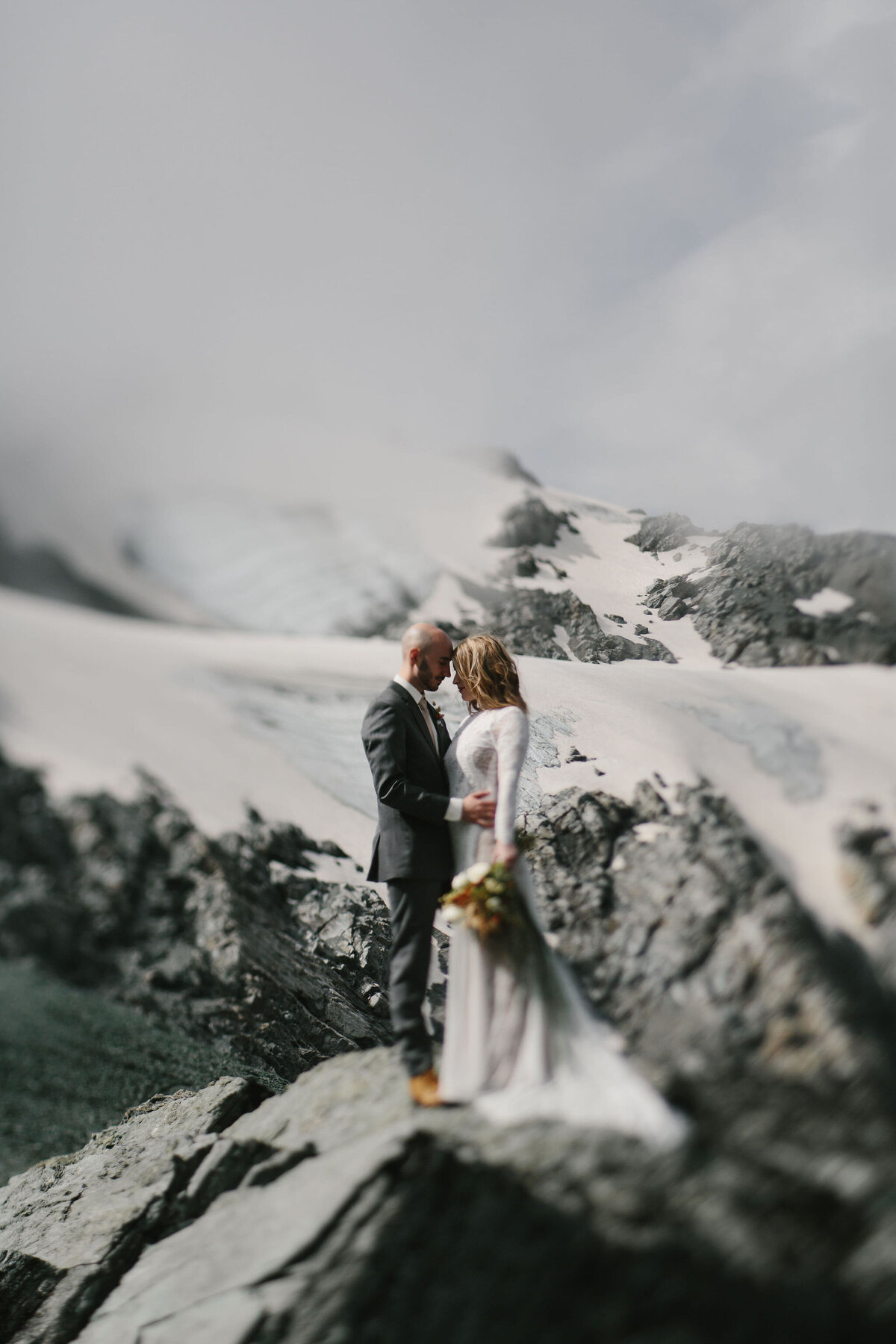 The Vase Floral Co - mountain wedding surrounded by snow