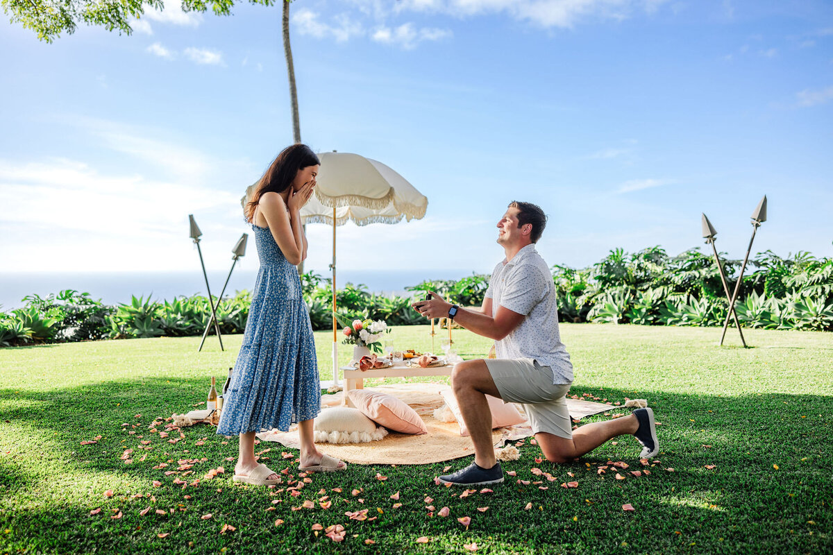 Hawaii-Engagement-Photos-Holualoa-Inn (40)