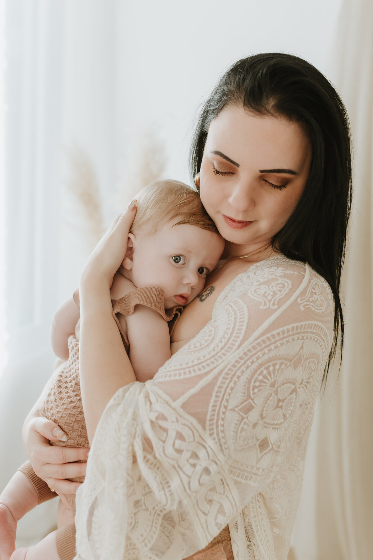 intimate motherhood shoot Sint-niklaas - Pictures by Jess