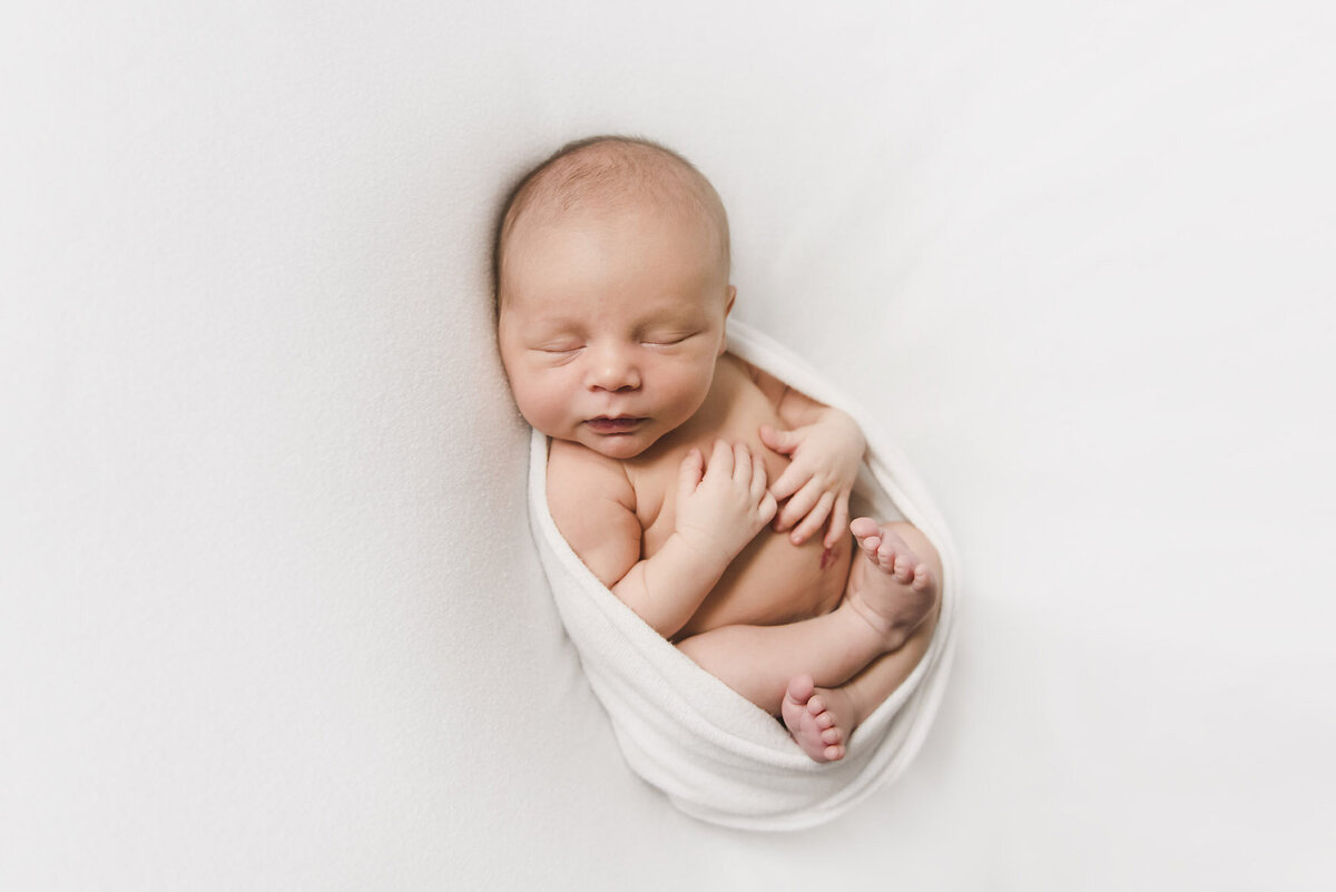 Beth Miga Photography Boston Massachusetts Newborn Baby Maternity Motherhood Photographer Simple Timeless Award Winning Intimate Luxury Portrait Experience Boston’s Best Newborn Photographer Boston Voyager Magazine The Boston Globe82