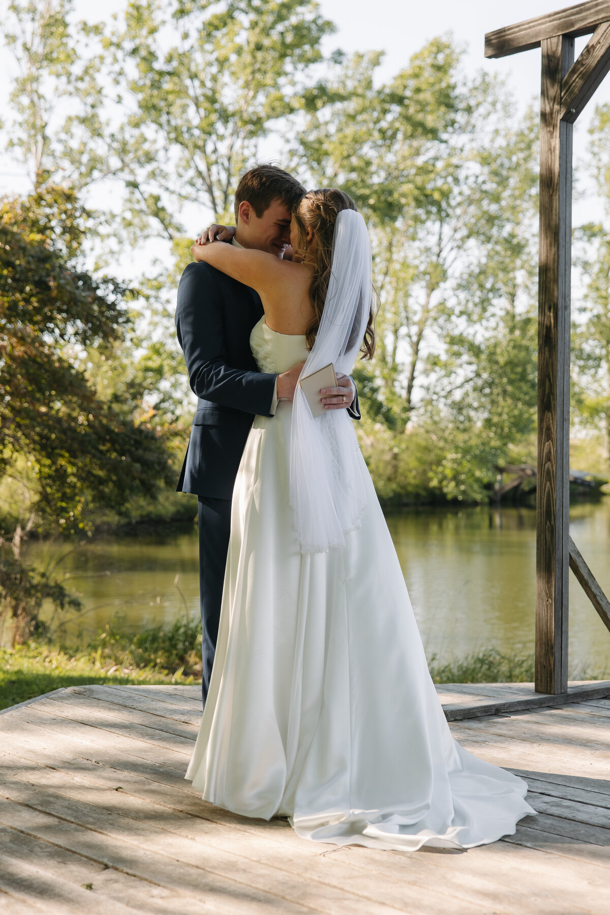 Sydney and Brant's Rustic Midwest Wedding Photography-503