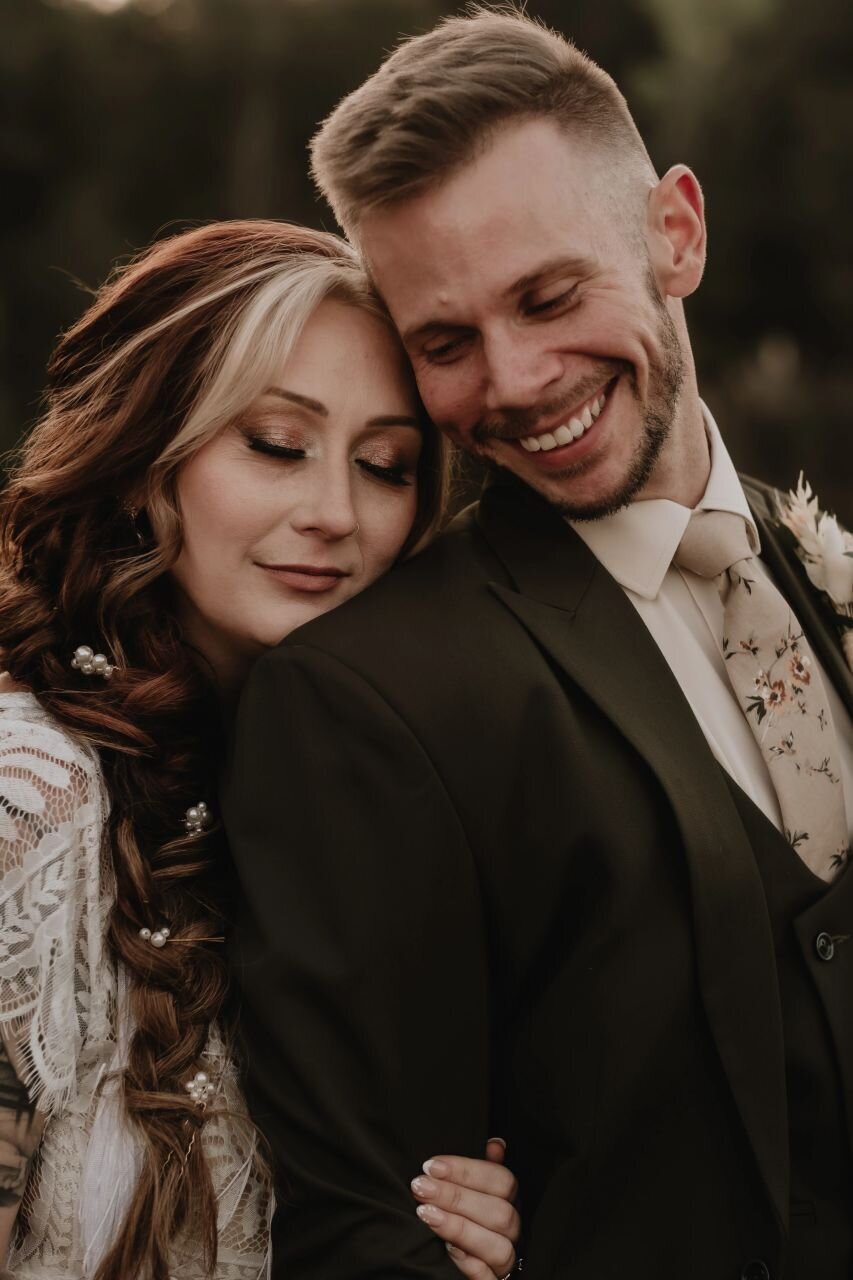 paisley-sunshine-white-rock-canyon-elope-in-tampa-chantilly-chic-celebrations-13