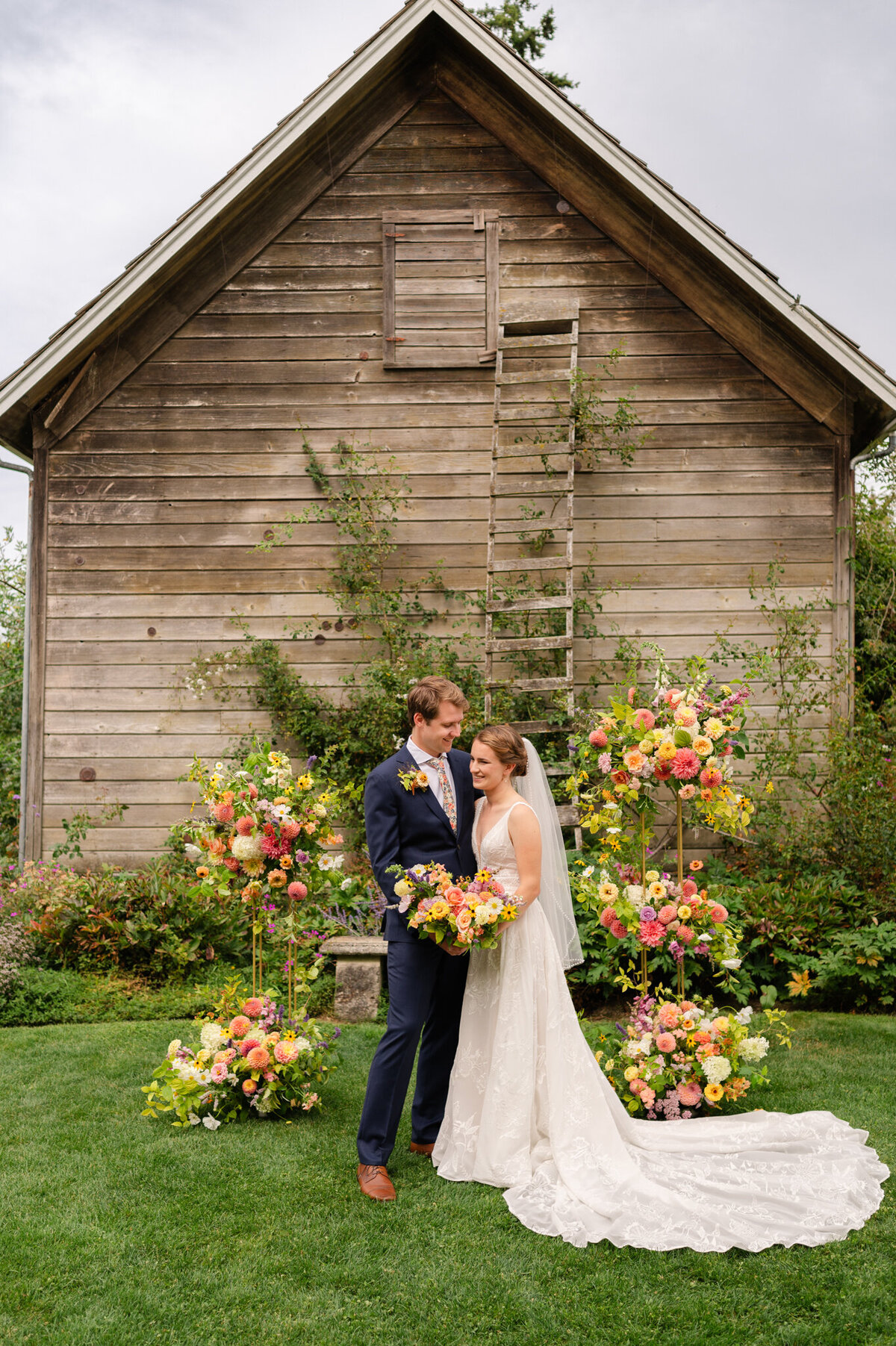 Bellingham-Wedding-Photographer_Christiansons-Nursery_RJ_Caylie-Mash_003