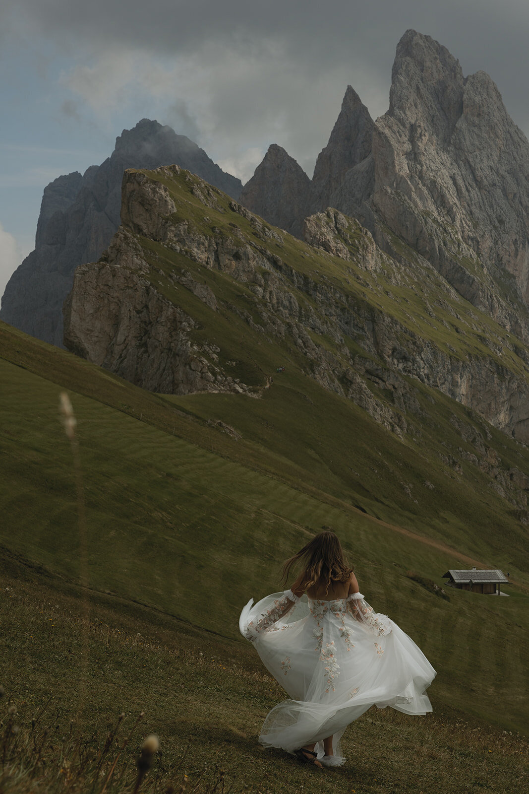 destination-wedding-elopement-photographer-italy-dolomites-seceda-documentary-tanya-davids-photo-film-79