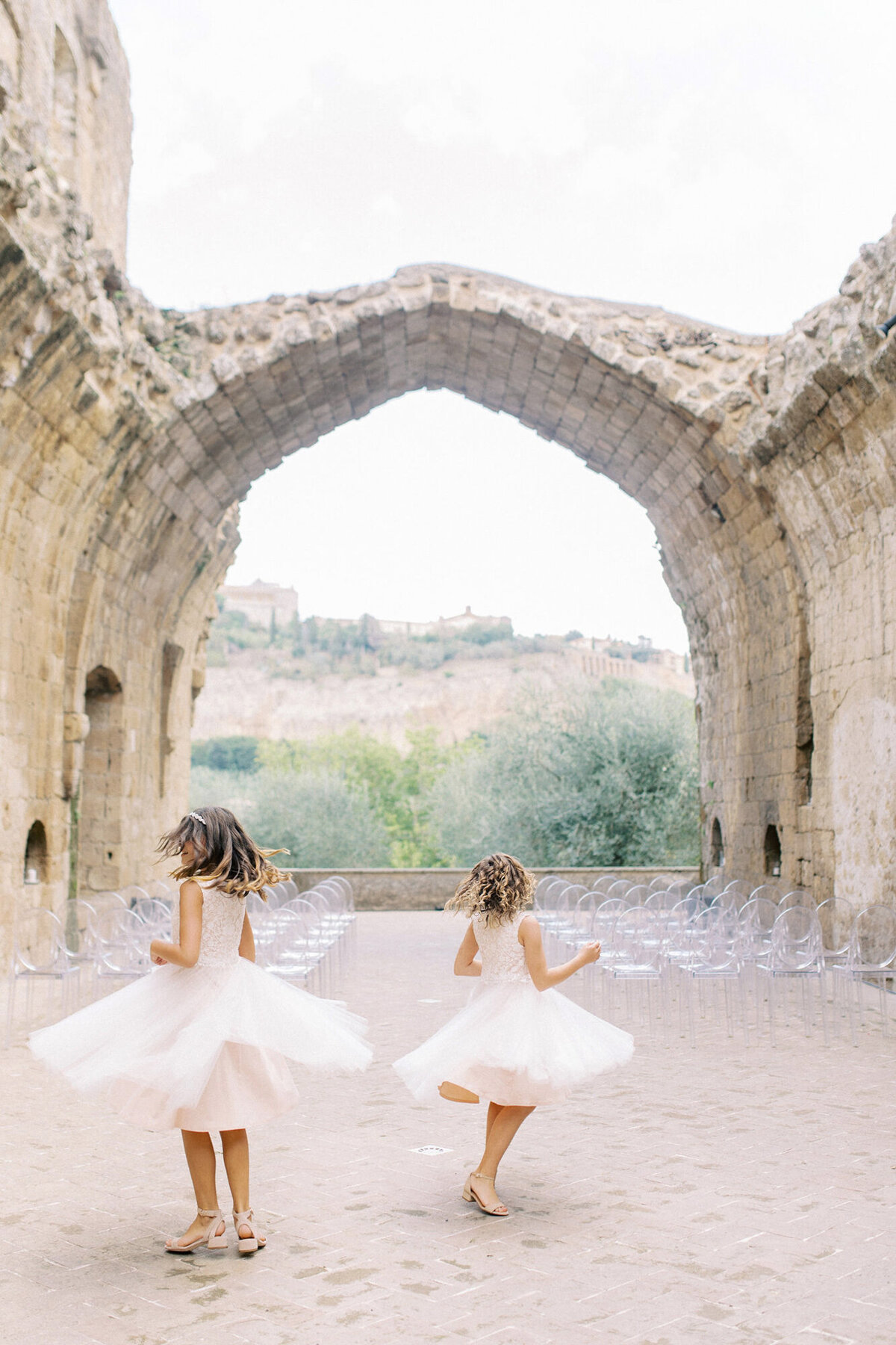 Maïlys Fortune Photography Husband Wife Wedding Weddings Photography France Switzerland Italy Timeless Dreamy Imagery Bilingual French English Destination Weddings Destination Wedding Provence French Riviera Paris Lake Como Tuscany43