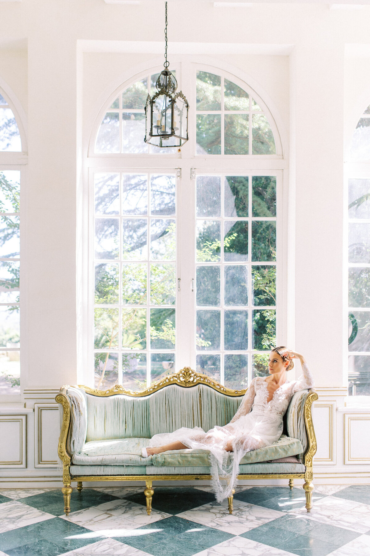 Maïlys Fortune Photography Husband Wife Wedding Weddings Photography France Switzerland Italy Timeless Dreamy Imagery Bilingual French English Destination Weddings Destination Wedding Provence French Riviera Paris Lake Como Tuscany31