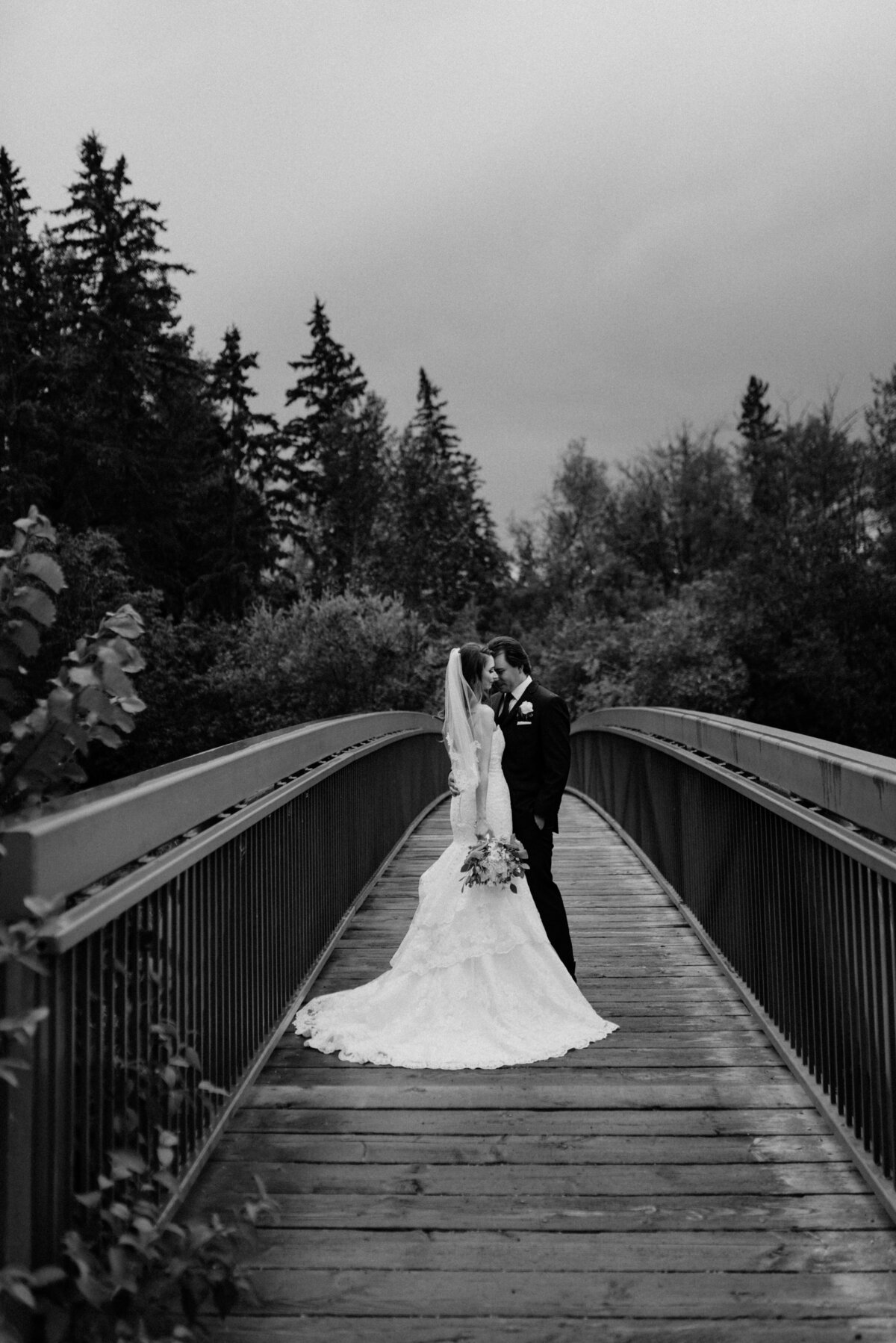 REVELASHSTUDIO-WEDDING-SUMMER-EDMONTON-06