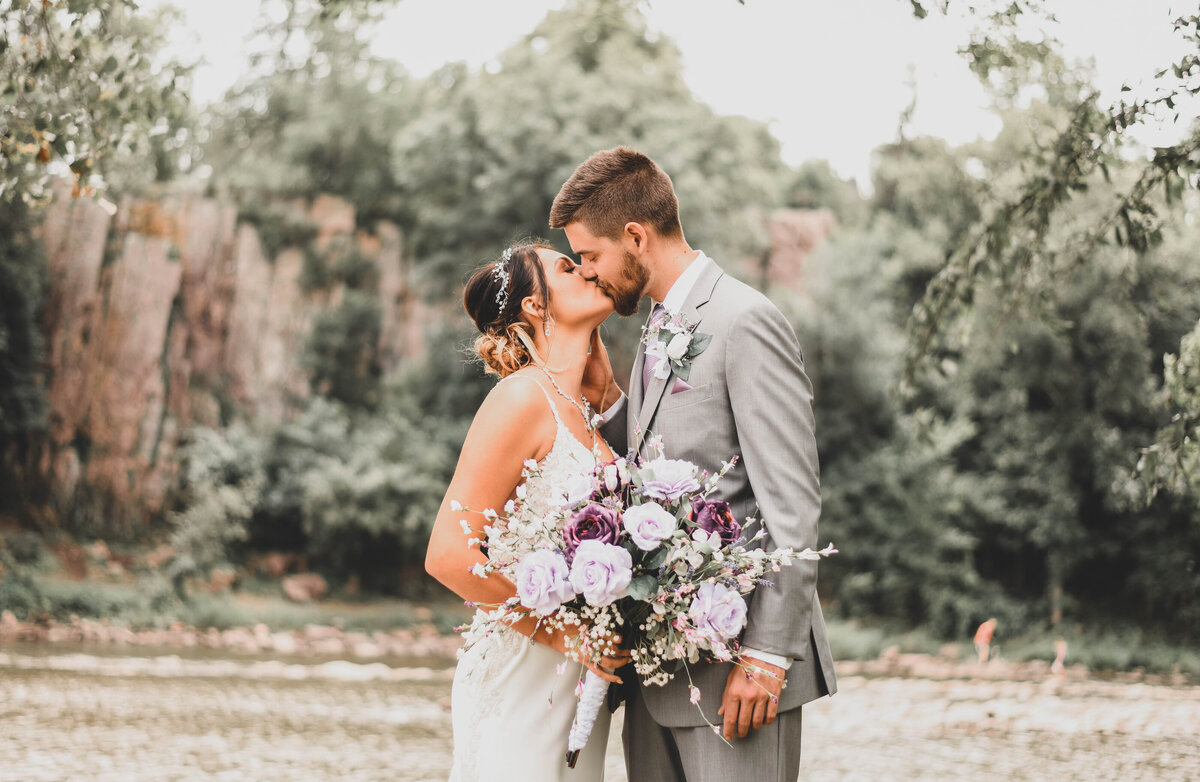 Elopement Photography Palisades State Park in South Dakota