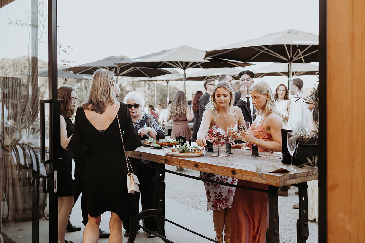 Sneak peek (122 of 195)