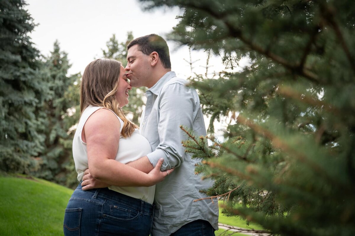 grandrapidsweddingphotographer-engaged-2