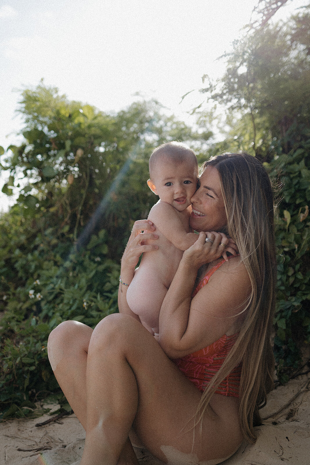 OahuBeachMotherhoodPhotos-50