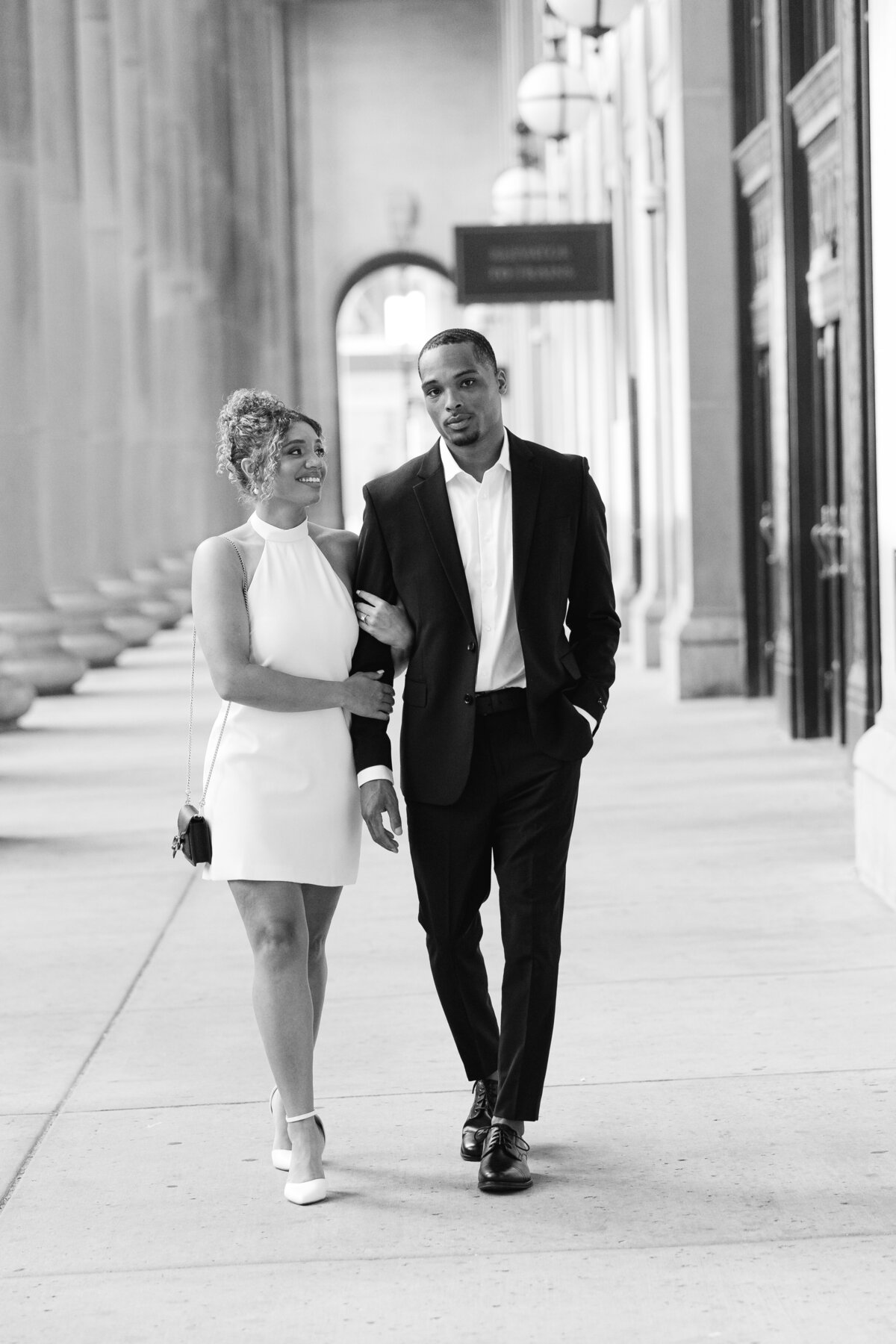 romantic-engagement-photos-union-station-1