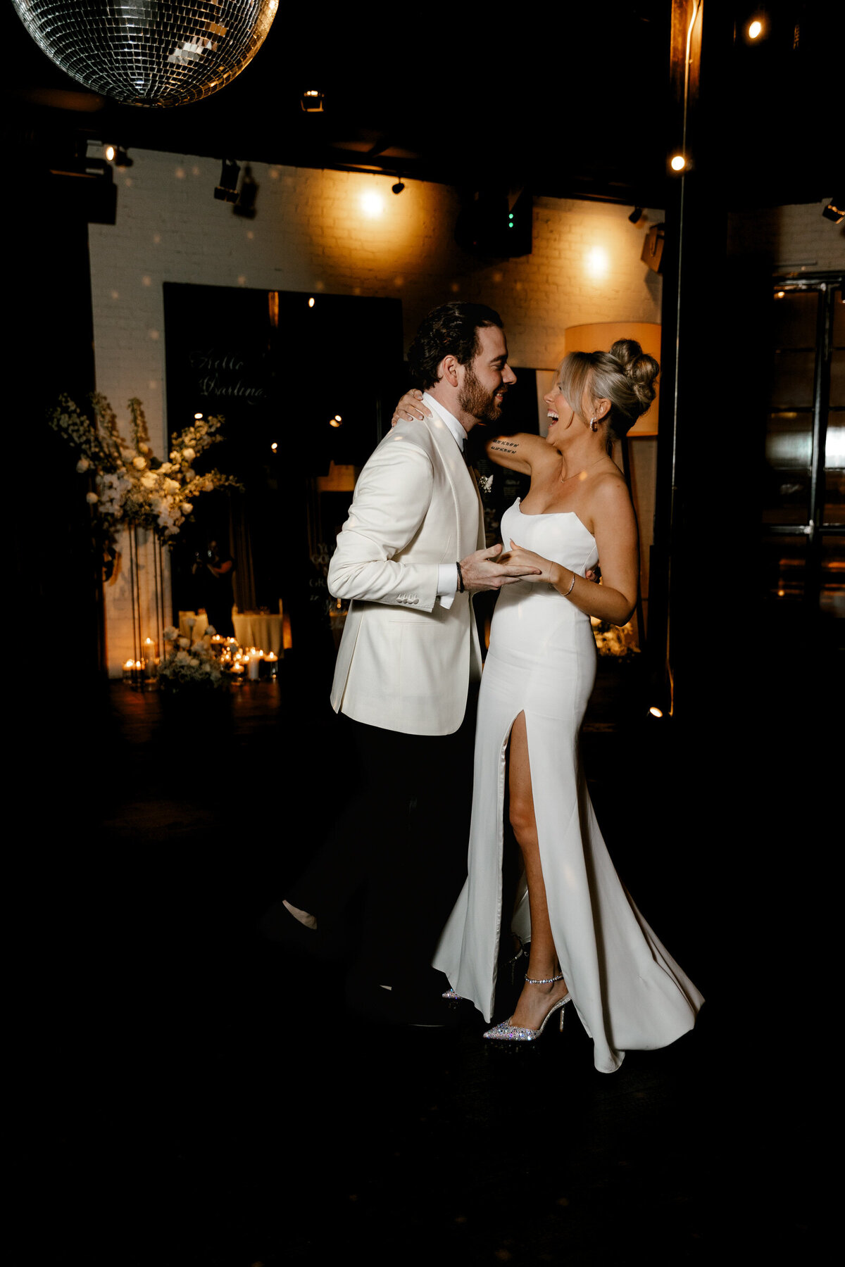 FIRST DANCE AT THE DALCY CHICAGO