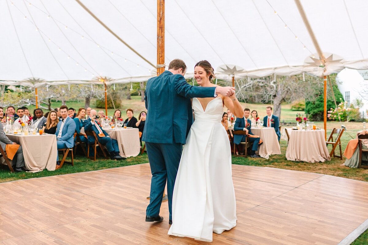 Live_Well_Farm_Colorful_Fall_Wedding_Harpswell_Maine_Photography_0093