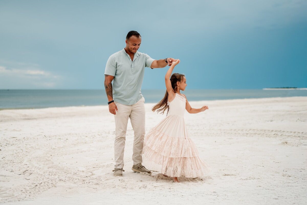 Chasing Creative Family Portraits 2024-8