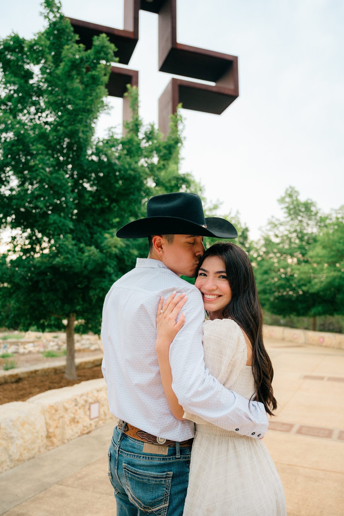 Monica Isabel Photography captures proposals in the Texas Hill Country 