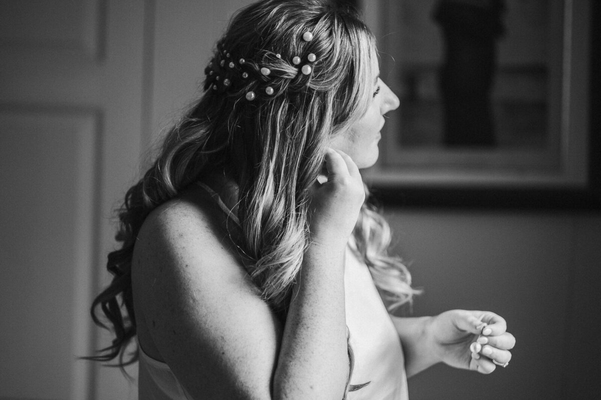 Elegant Wedding at Hinwick House, Northamptonshire - Destination Wedding Photography-68