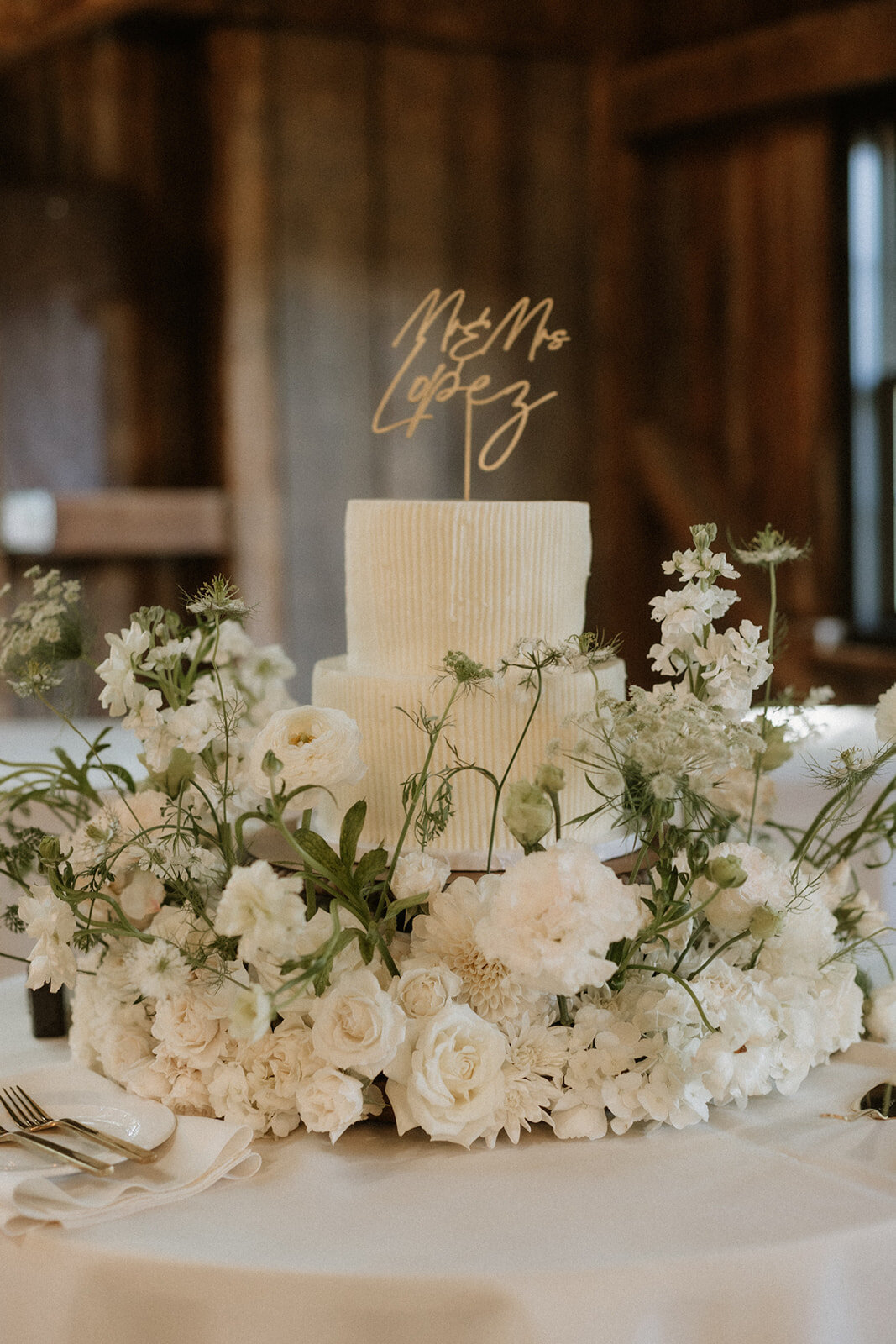 mustard seed gardens indy indianapolis noblesville indiana wedding photographer bellagio florals something blue stylists classic cakes carmel -71