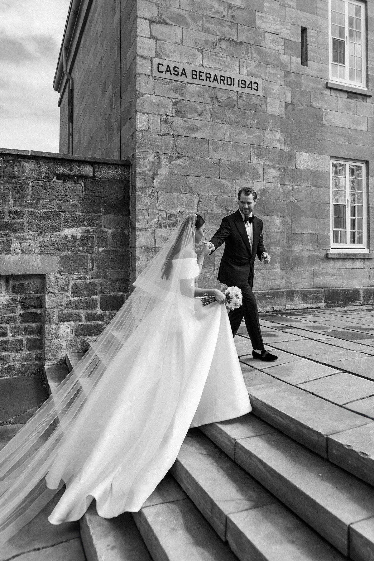 515-Chateau-Frontenac-Quebec-City-Canada-Shantel-Jeff-McCain-Wedding-29