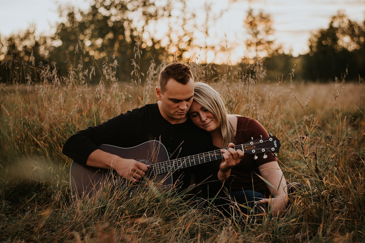 engagement photographer alberta