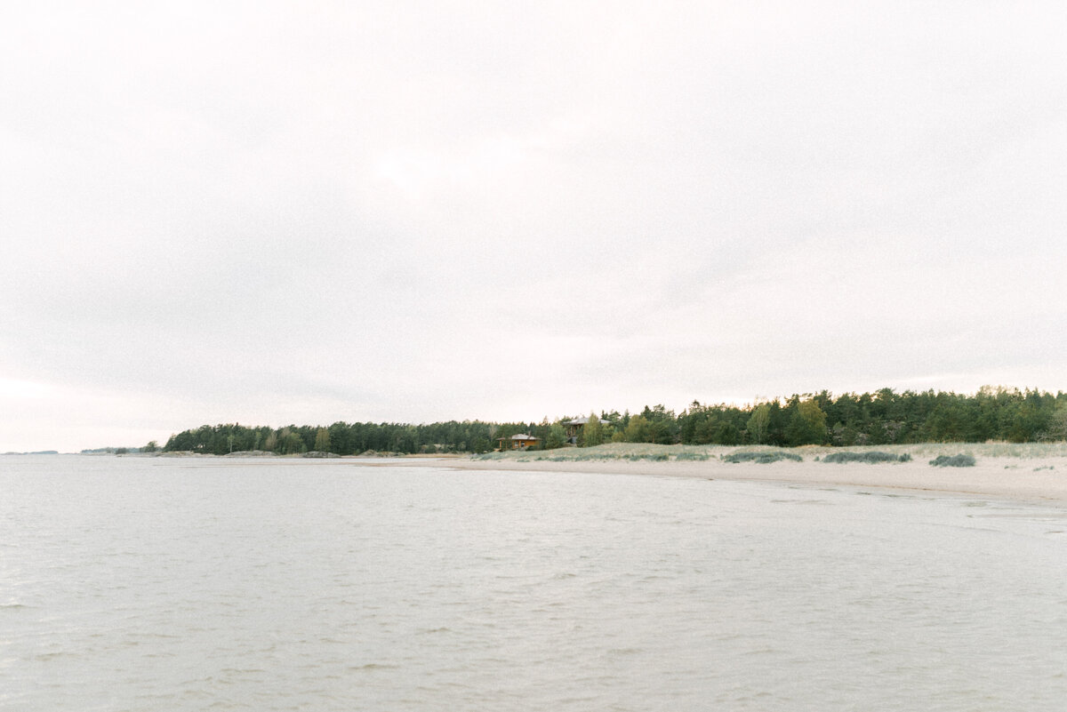 Valokuva hiekkarannasta