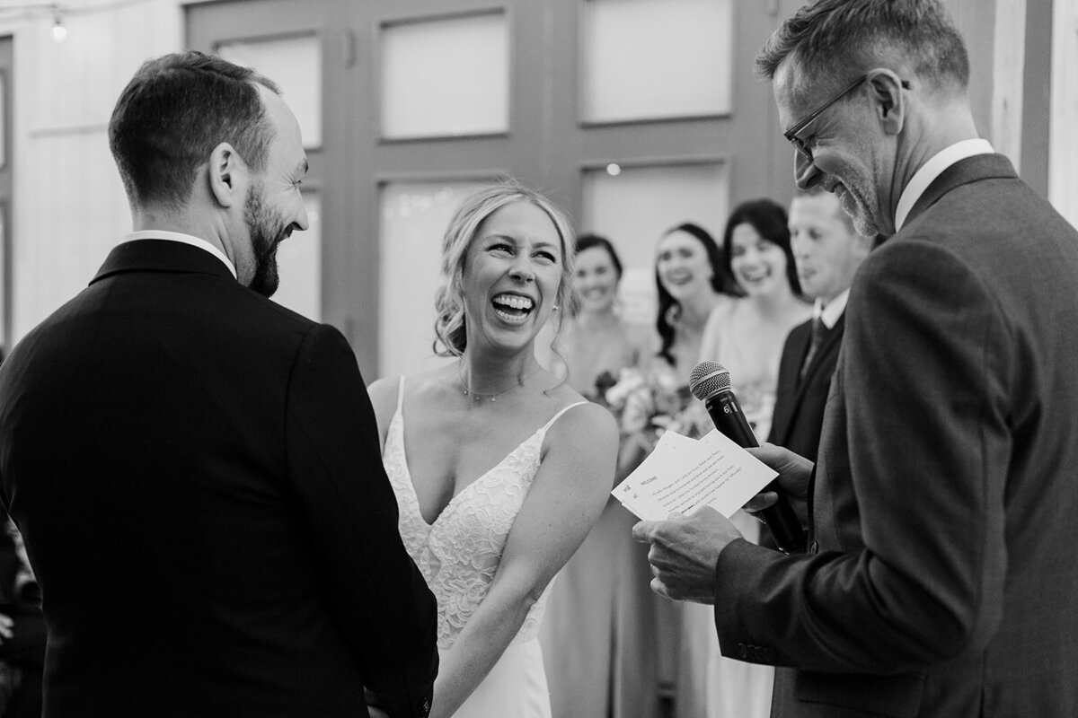 intimate-toronto-wedding-004