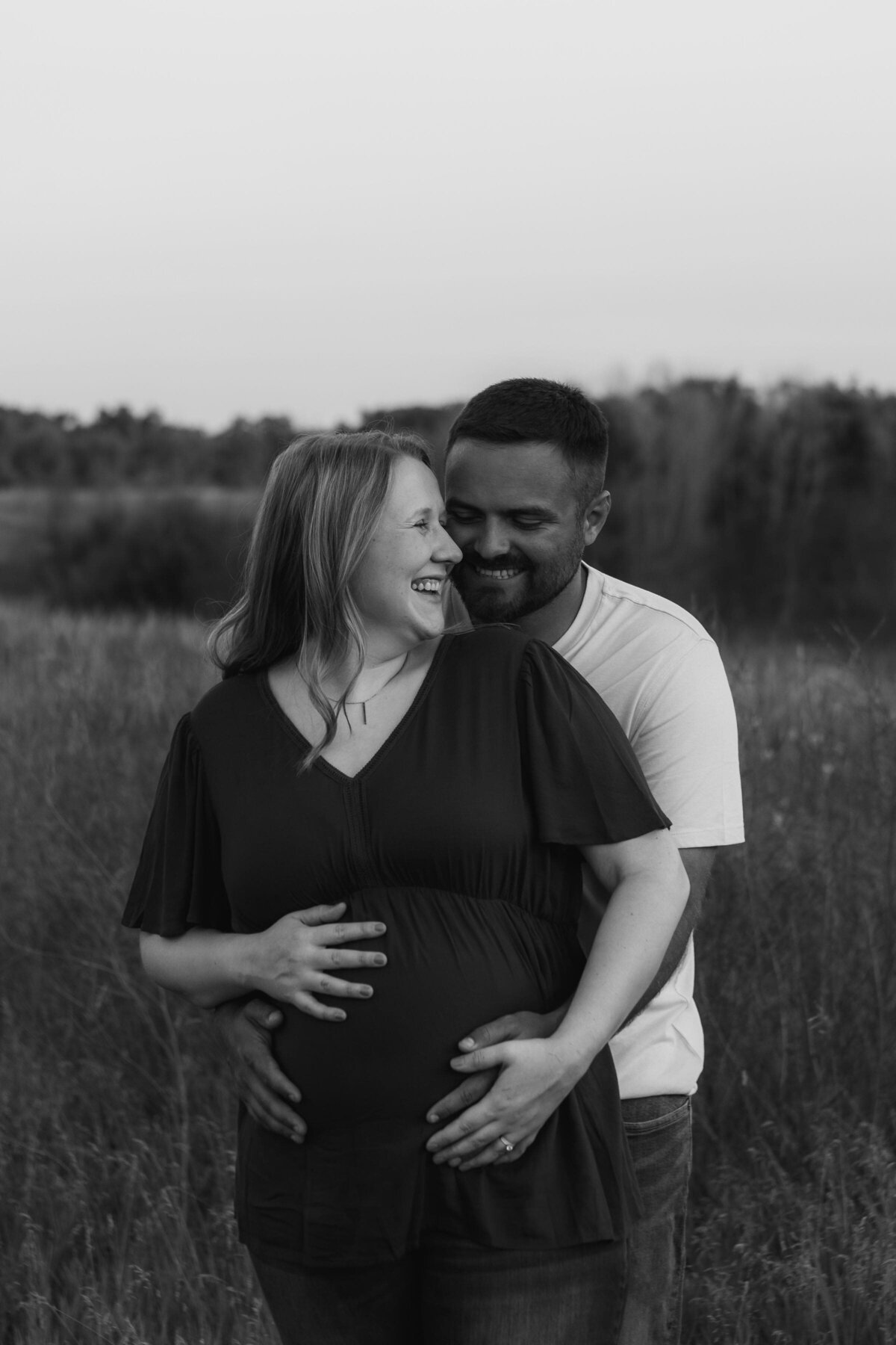 midwest-maternity-wildflower-session-21