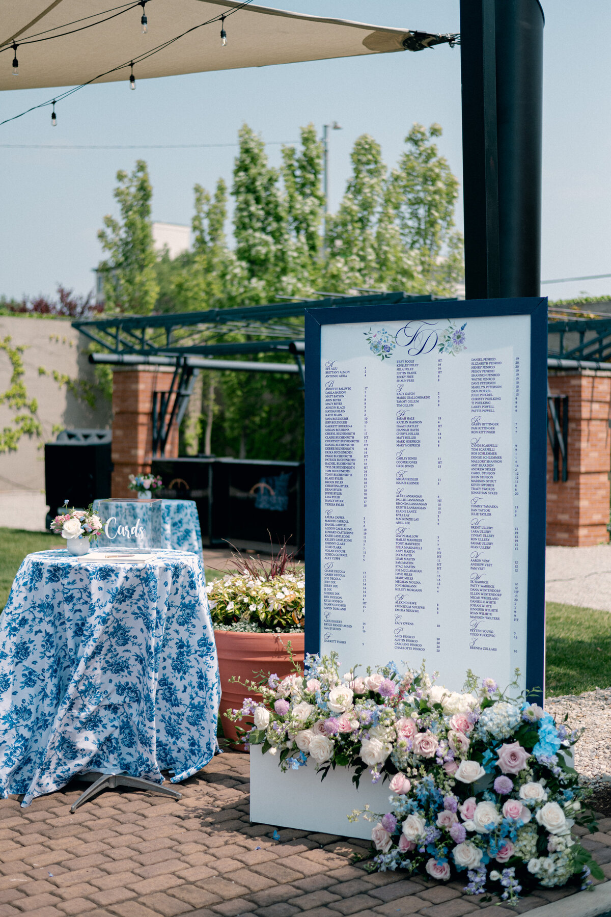 Brit-Jaye-the-steam-plant-wedding-blush-and-bloom-floral-v-21