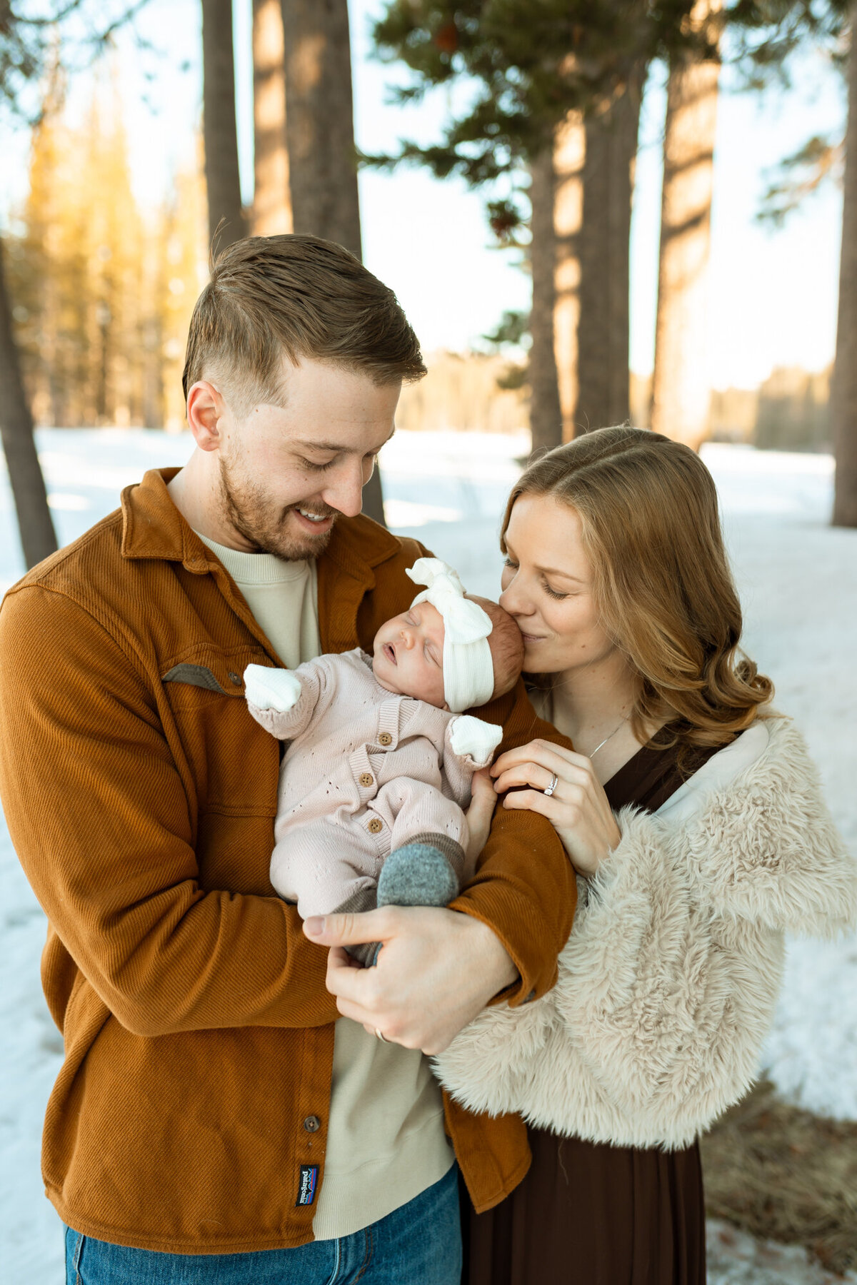 Lake Tahoe-Newborn-Photographer-9